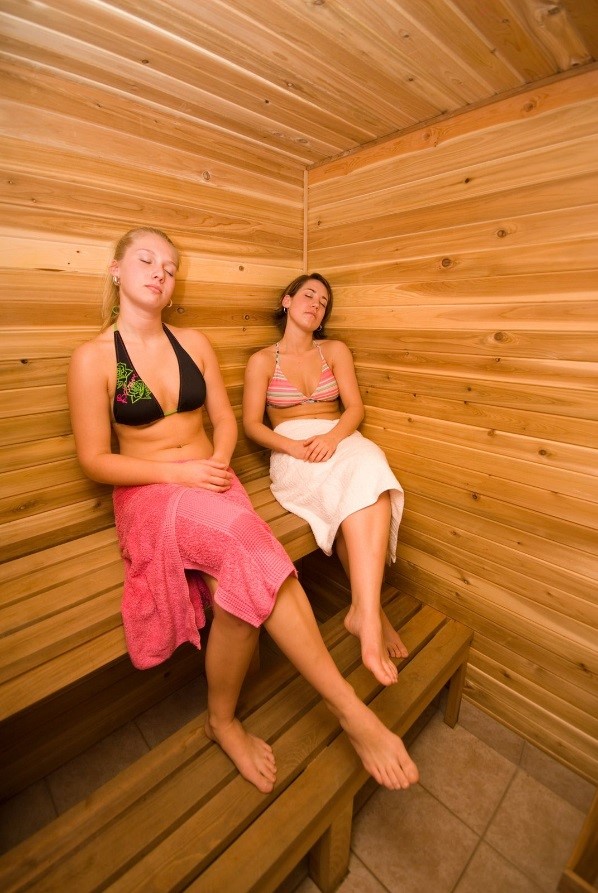 finnish women sauna